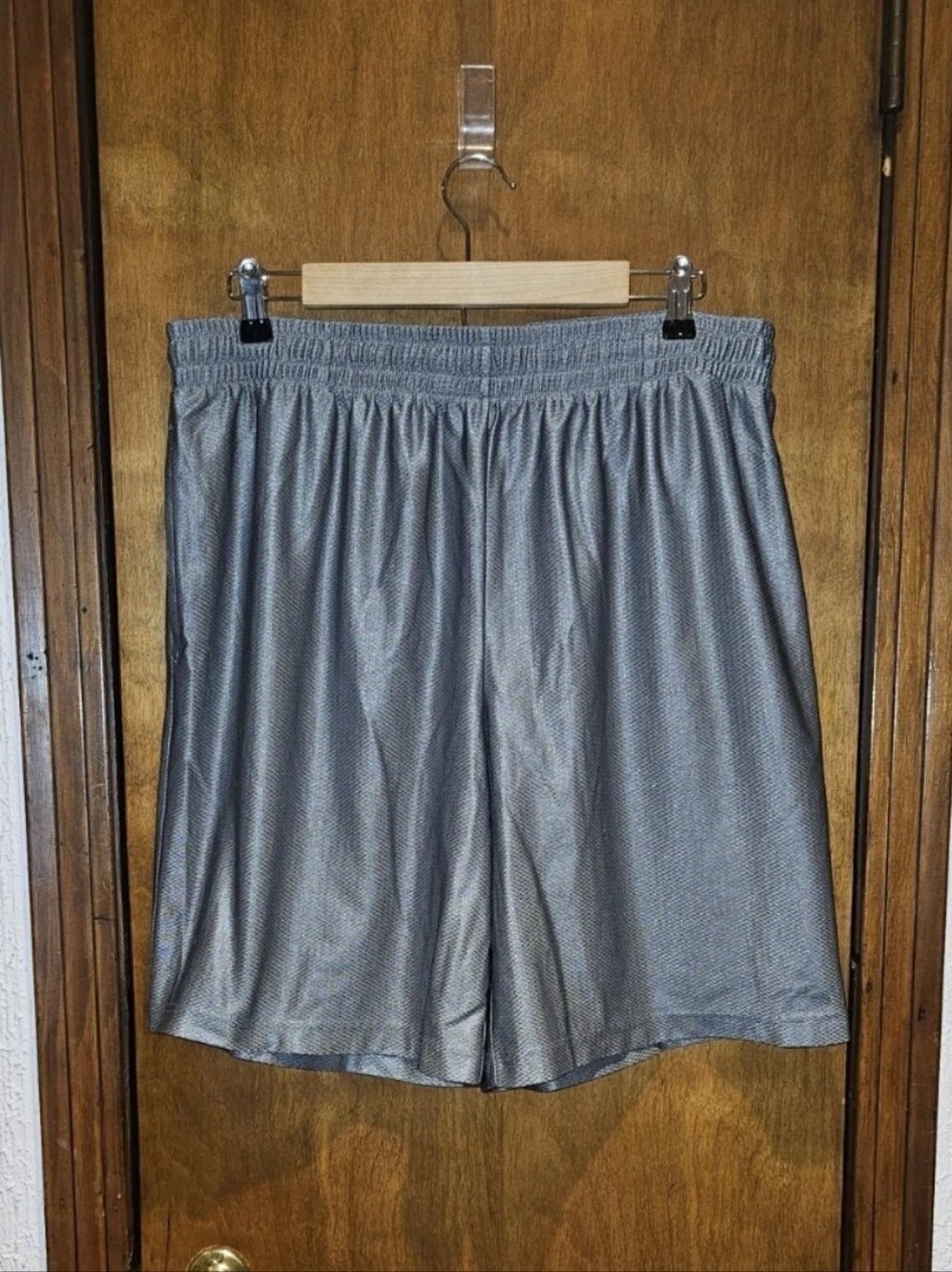 Vintage Y2K Mens Starter Gray/Silver Shorts With Pockets Elastic Waist...